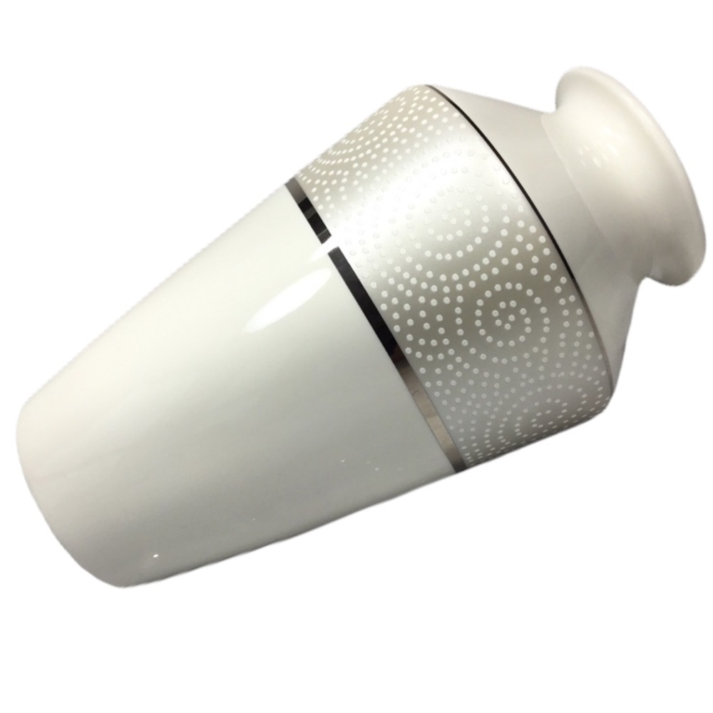 Lenox Fine Bone China Platinum Porcelain Vase - Picture 3 of 9